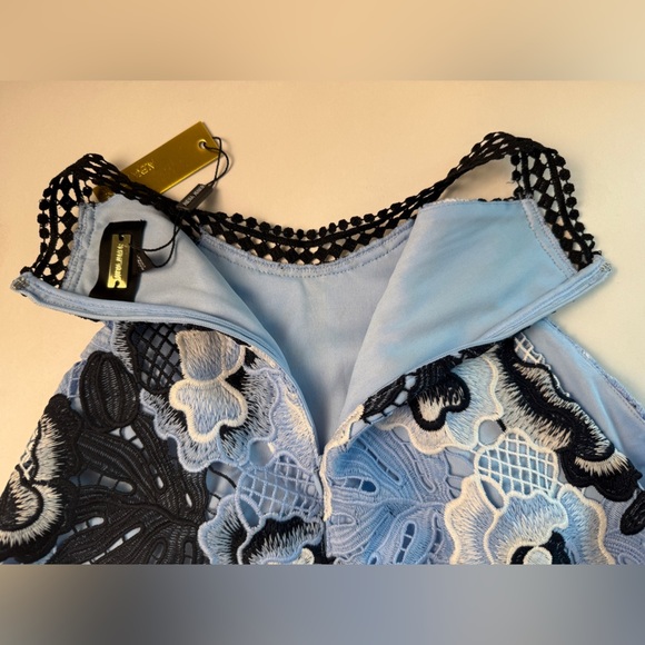 Alexia Admor NWT Celine Crochet Lace Sleeveless Dress Eyelet Blue Shades SIZE 12 - Picture 7 of 14